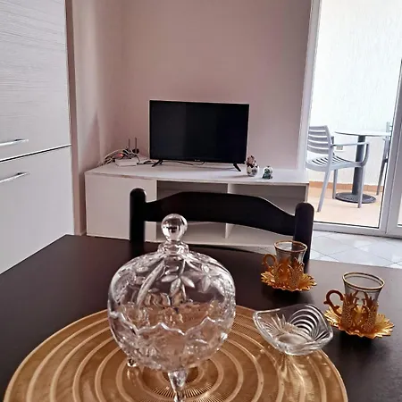 Bruna Lägenhet Vlorë